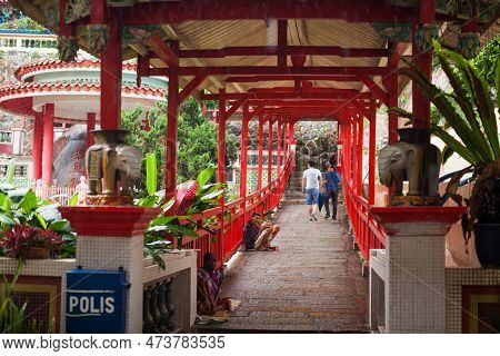 Georgetown, Penang, Malaysia - September 04, 2014: Buddhist Temple Of Supreme Bliss  Kek Lok Si. One