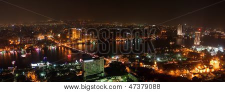 Vue de nuit du Caire du tour du Caire