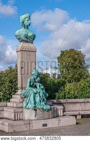 Copenhagen, Denmark - September 13, 2010: Geen Bronze Statue Of Princess Marie Of Orleans Against Bl