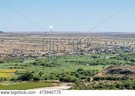 View From Tierberg At Keimoes To The East. Khi Solar One Power Station Near Upington, Vineyards And 