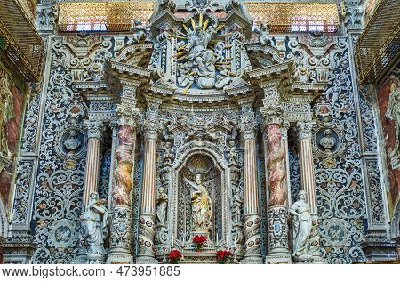 Palermo, Italy - December 26, 2018: The Altar With The St.caterina Statue In The Santa Caterina D'al