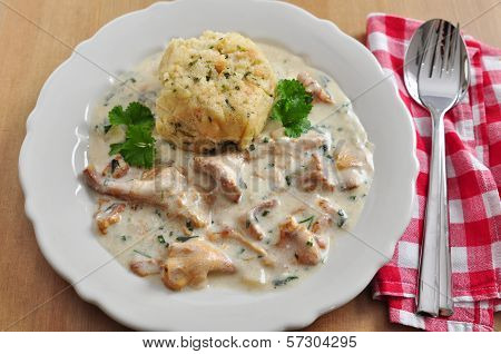 German Bread Dumplings with chanterelle mushroom sauce