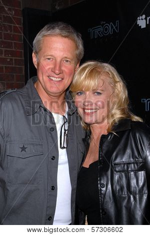 Bruce Boxleitner and Cindy Morgan  at the TRON Legacy