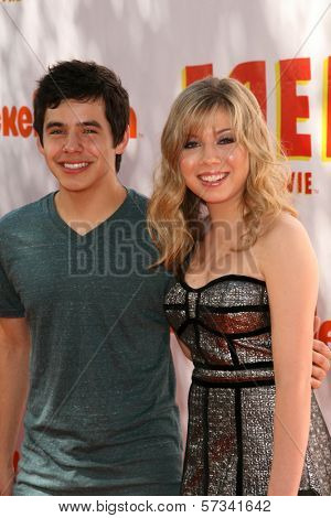 David Archuleta and Jennette McCurdy at the premiere of 