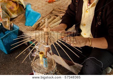 How To Make The Process Umbrella Made ??of Paper / Fabric. Arts And Crafts Of The Village Bo Sang, C