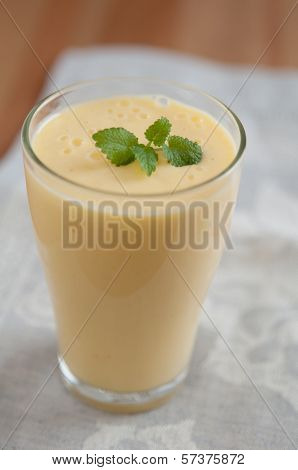 Mango Lassi Smoothie