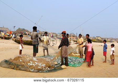 Everyday Life Of Indian Fishermen
