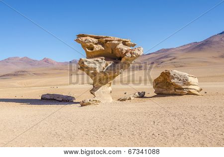 Arbol de Piedra (Stone tree), Desierto Siloli, Los Lipez, Bolivia