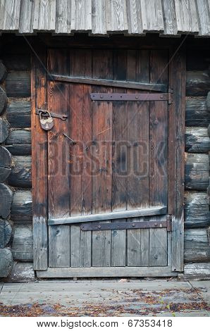 Old Wooden Door With Metallic Doorlock