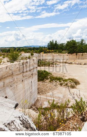Travertino Marble