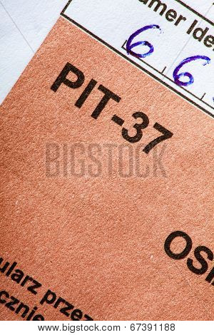 Filling In Polish Individual Tax Form Pit-37 For Year 2013