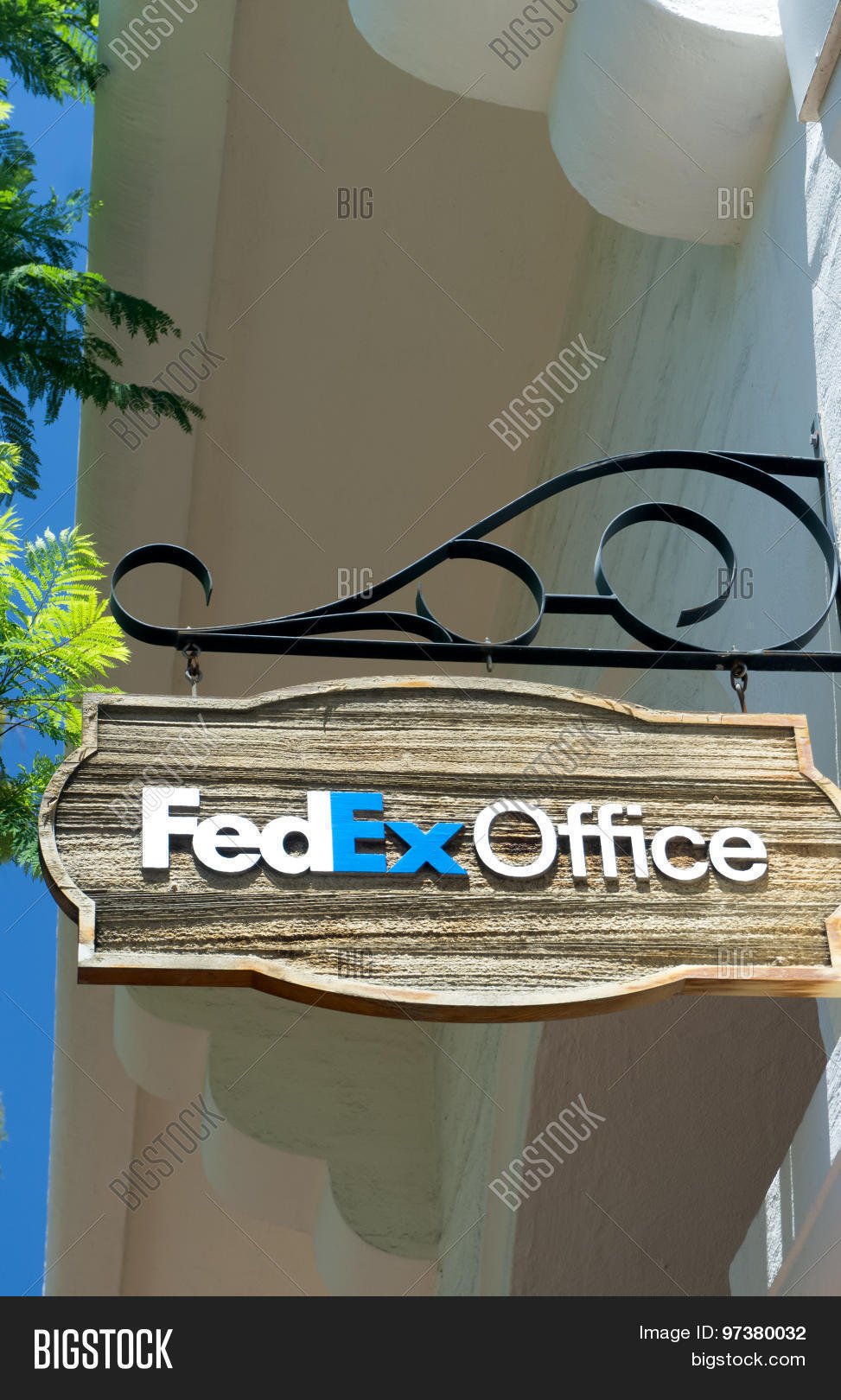 Fedex Store Sign Image & Photo (Free Trial) Bigstock