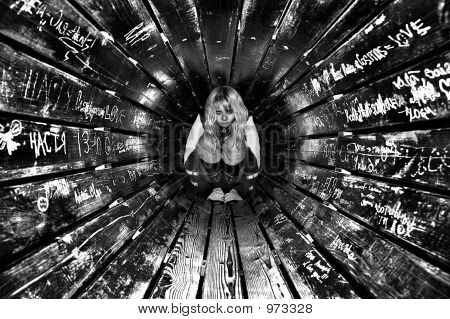 À la fin du Tunnel, mais pas la lumière...