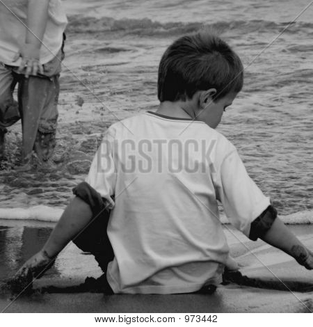 เด็กชายหาด