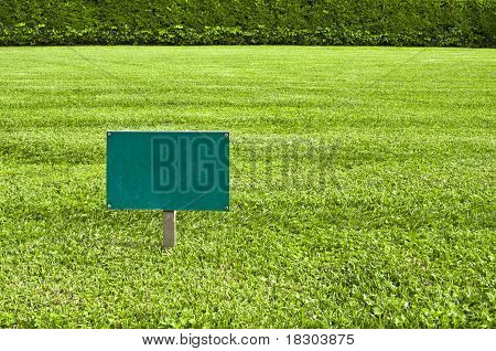Halten Sie das Gras-leer-Zeichen