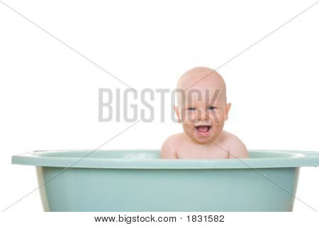 Dreng i badet