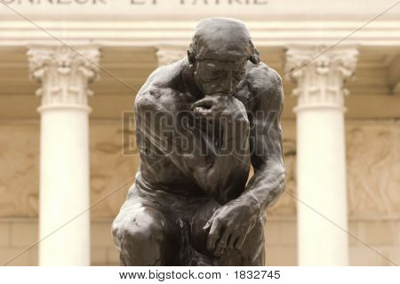 Rodin myslitel zblízka