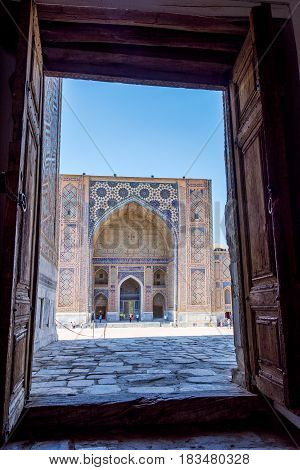 Ulugh Beg Madrasah, Samarkand Registan