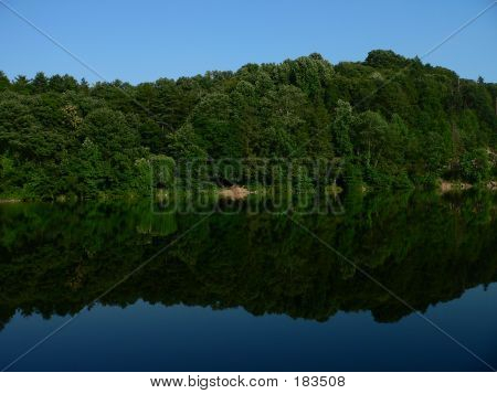 Lake 001