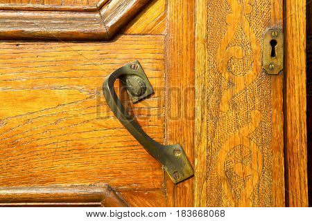 The Travedona Monate Rusty Brass Brown Knocker   A  Door