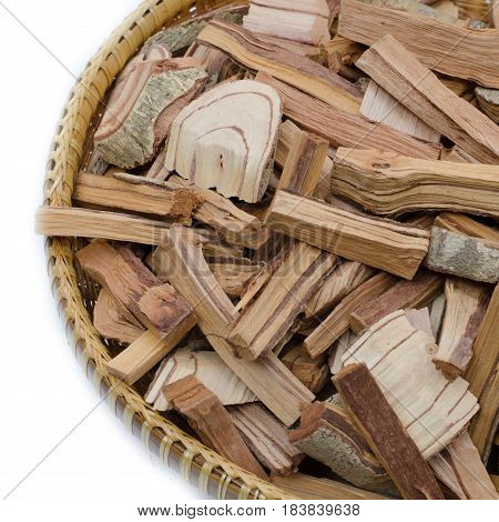 Thai herb scientific name Salacia chinensis L In Thailand the fruit is used for anti-aphrodisiac and the roost are used as herbal medicine for the treatment of menstrual pain