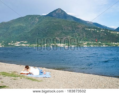 Windsurf E Kitesurf On The Lake