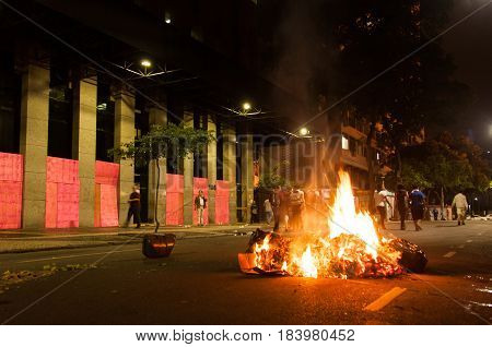 Rio De Janeiro / Greve Geral / Caos Nas Ruas