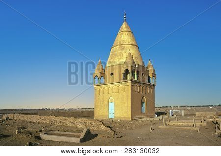 Old Historic Sufi Mausoleum In Omdurman, Sudan