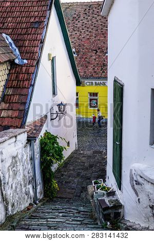 Szentendre, Hungary - November, 2017: Typical Cobbled Street Of Charming Little Town Szentendre, Nea
