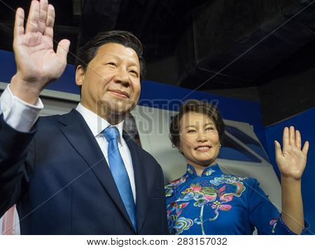 BANGKOK, THAILAND - JANUARY 08, 2019: Xi Jinping and Peng Liyuan  wax figure, Madame Tussauds museum