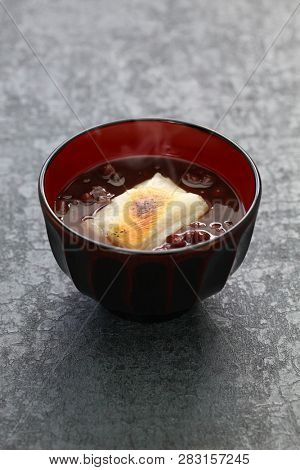 oshiruko, sweet red bean soup with grilled mochi (rice cake), japanese traditional dessert