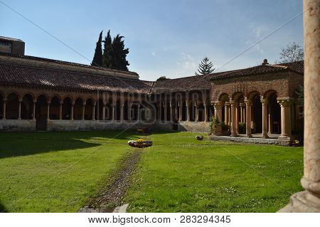 Nice Cloister In The Interior Of The San Zenon Church In Verona. Travel, Holidays, Architecture. Mar