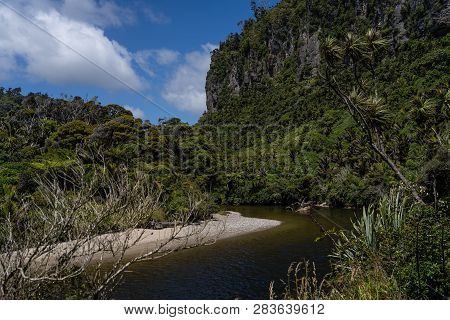 Pororari River Track, Landscape On The Pororari River Track, New Zealand, South Island, Wild New Zea