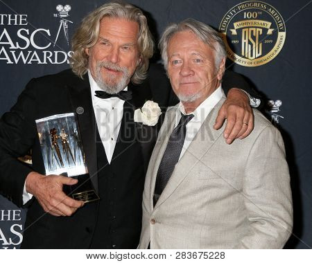 LOS ANGELES - FEB 9:  Jeff Bridges, Loyd Catlett at the 33rd Annual American Society Of Cinematographers Awards at the Dolby Ballroom on February 9, 2019 in Los Angeles, CA