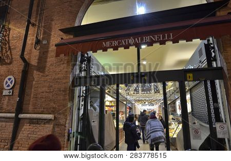 Night View Of The Albinelli Market