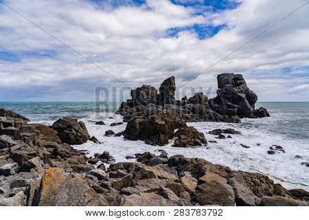 Amazing Coastline At Cape Foulwind Westport New Zealand, Great Coast With The Waves Of The Ocean In 