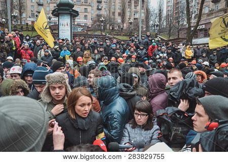 Ukraine, Kiev, January 18, 2014: Demonstration Antimaidan Against Euromaidan On Bessarabka In Kiev