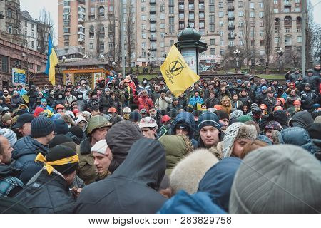 Ukraine, Kiev, January 18, 2014: Demonstration Antimaidan Against Euromaidan On Bessarabka In Kiev