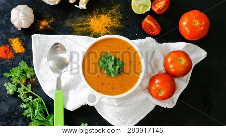 Tomato Kurma / Tomato Korma For Chapati Or Dosa In South India