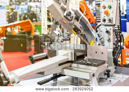 I Or H Beam Steel Bar Is Being Cutting By Automatic Continuous And High Speed Horizontal Band Saw Ma