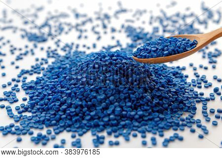 Blue Plastic Grain, Plastic Polymer Granules,hand Hold Polymer Pellets, Raw Materials For Making Wat
