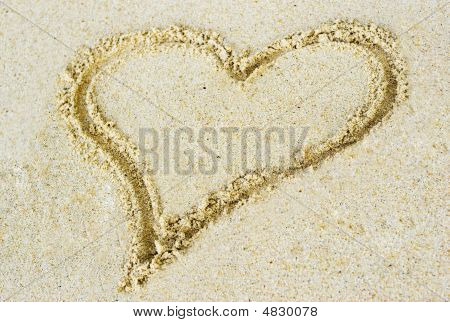 Szív a homokba