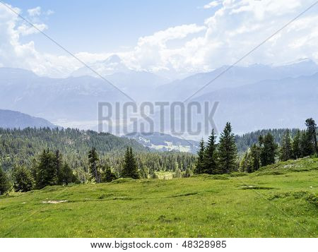 Un'immagine di un paesaggio bello a Beatenberg Svizzera