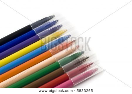 컬러풀 펠트 팁 표식 또는 펜 화이트 이상 격리