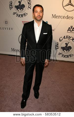 Jeremy Piven at the 17th Carousel of Hope Ball to benefit The Barbara Davis Center for Childhood Diabetes. Beverly Hilton Hotel, Beverly Hills, CA. 10-28-06