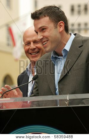 Bruce Willis and Ben Affleck at the Ceremony honoring Bruce Willis with the 2,321st star on the Hollywood Walk of Fame. Hollywood Boulevard, Hollywood, CA. 10-16-06