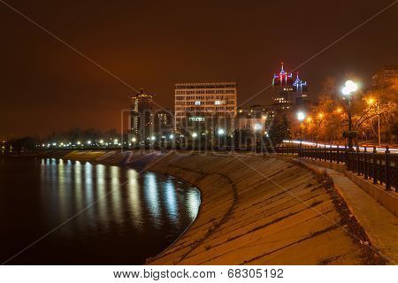 Evening shot of promenade in Donetsk.