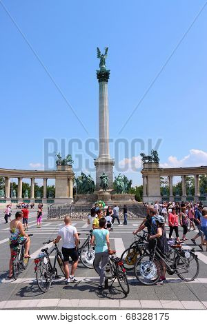 Budapest Heroes Square