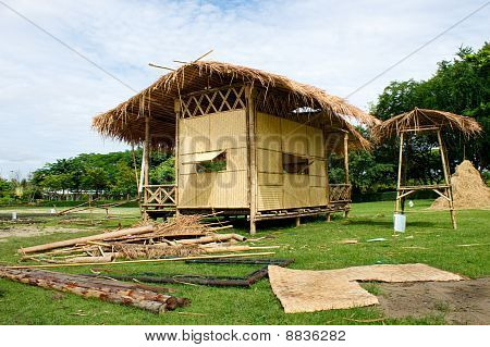 Bambusz Hut - Underconstruction