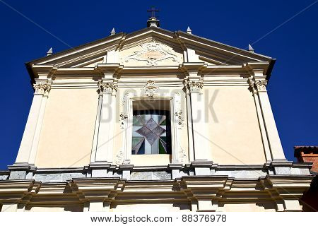 Rose Window  Italy  Lombardy     In  The Somma Lombardo